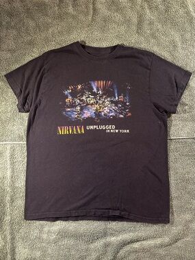 NIRVANA Black 'Unplugged in New York' 1993 Band Tee Multicolor Stage Print Sz M